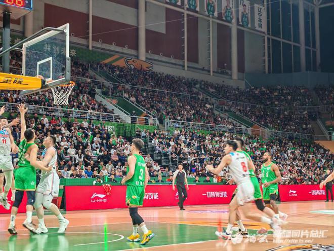 飞虎时隔五年重返总决赛 赢了后三节 输了第一场